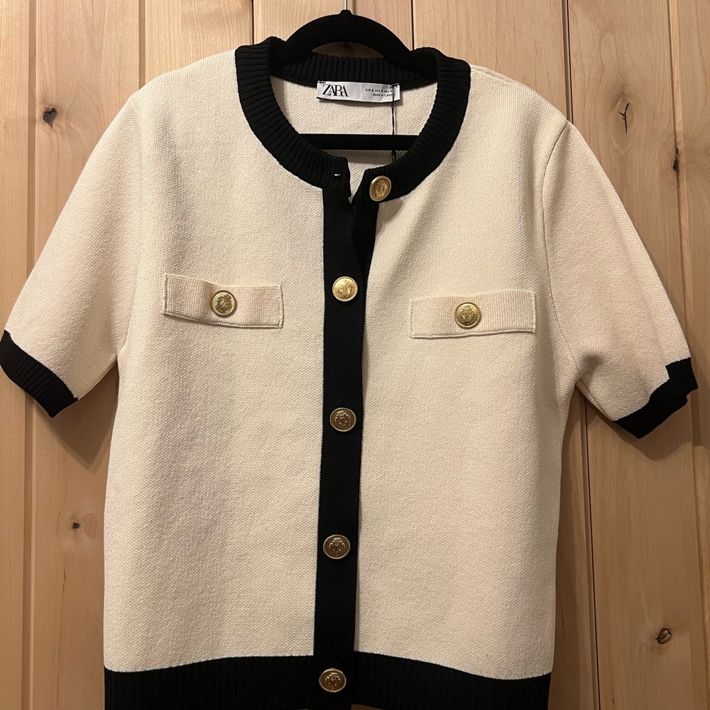 Zara Cream and Black Button-Up Top